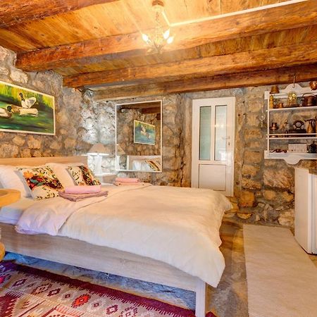 Holiday Home Pavle ริเยกาเซรโนเยวิชา ภายนอก รูปภาพ